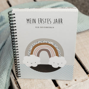 Babybuch Mein erstes Jahr Titel