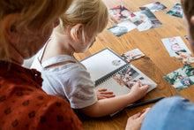 Laden Sie das Bild in den Galerie-Viewer, Mein erstes Jahr - Das Babybuch